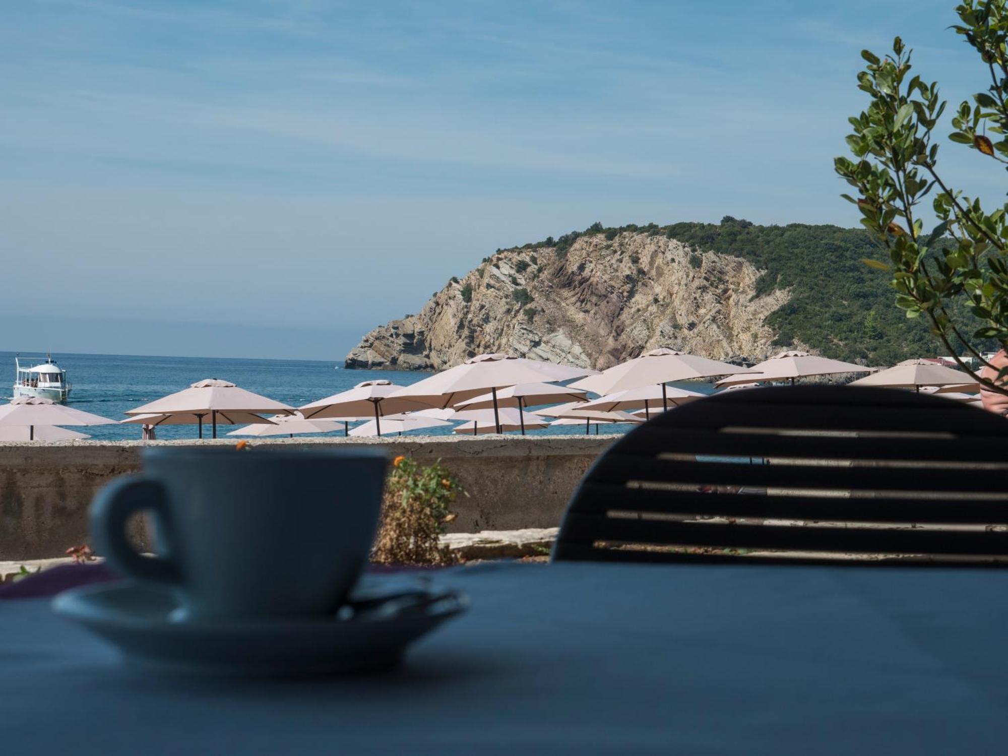 Pearl Beach Hotel & Resort Čanj Buitenkant foto